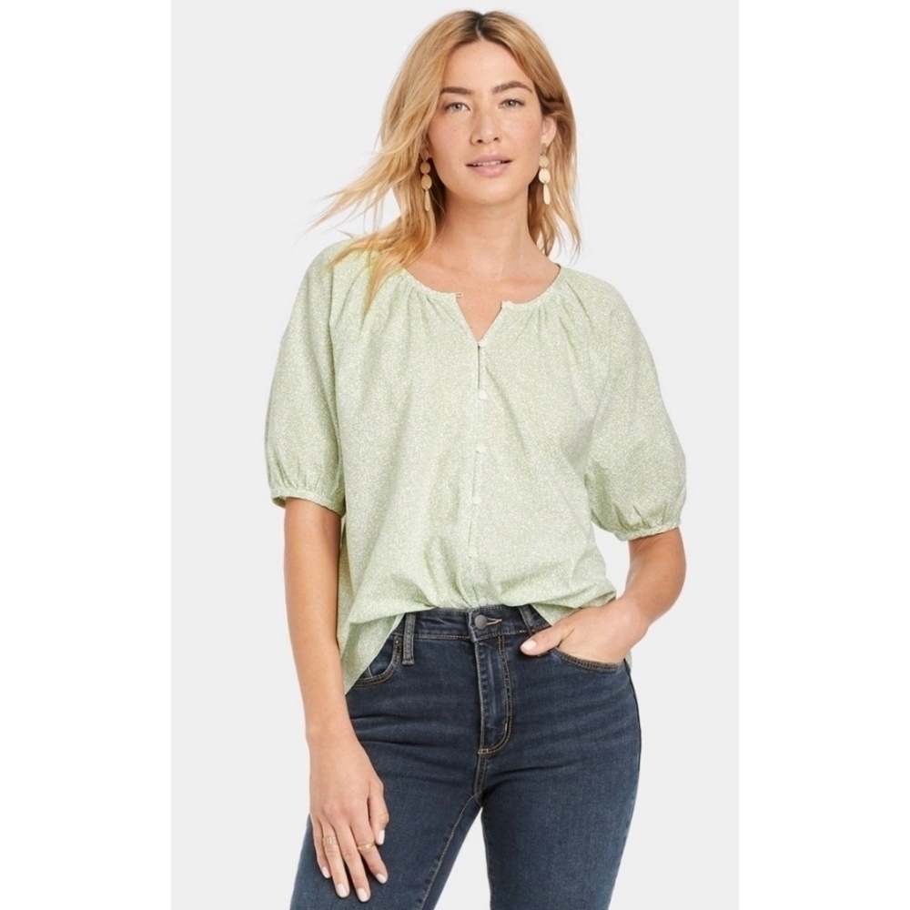 NEW Universal Thread Puff Short Sleeve Button-Front Blouse